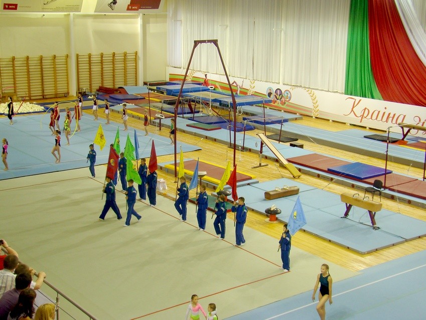 Приглашаем на спортивный праздник "Виват, гимнастика"