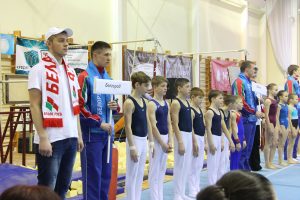открытые-республиканские-соревнования-по-спортивной-гимнастике-на-призы-Баитовой-2015 (4)