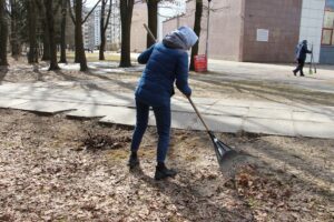 10 апреля 2021 Могилевская городская СДЮШОР Багима им. О. Г. Мищенко приняла активное участие в городском субботнике (2)