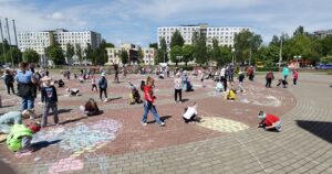 Конкурс рисунка на асфальте «Счастливое детство!» 2022 (16)