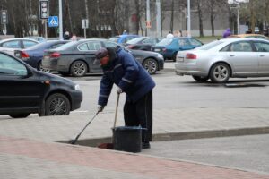 ОРГАНИЗОВАННО И ДРУЖНО ВО ДВОРЦЕ ГИМНАСТИКИ ПРОШЕЛ РЕСПУБЛИКАНСКИЙ СУББОТНИК 2021 (3)