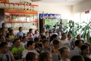 ТЕМАТИЧЕСКАЯ ВСТРЕЧА С СОТРУДНИКАМИ ЦЕНТРАЛЬНОЙ ГОРОДСКОЙ БИБЛИОТЕКИ ИМ. К.МАРКСА НА ТЕМУ «ПОЛЕ СЛАВЫ И ПОБЕД» 2022 (3)