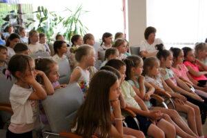 ТЕМАТИЧЕСКАЯ ВСТРЕЧА С СОТРУДНИКАМИ ЦЕНТРАЛЬНОЙ ГОРОДСКОЙ БИБЛИОТЕКИ ИМ. К.МАРКСА НА ТЕМУ «ПОЛЕ СЛАВЫ И ПОБЕД» 2022 (4)