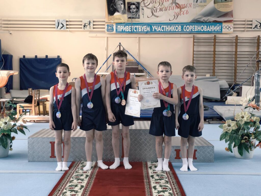 БРОНЗОВЫЙ УСПЕХ ЮНЫХ ЧЕМПИОНОВ: ДОСТОЙНЫЙ РЕЗУЛЬТАТ НА ГРОДНЕНСКОМ ПЬЕДЕСТАЛЕ.